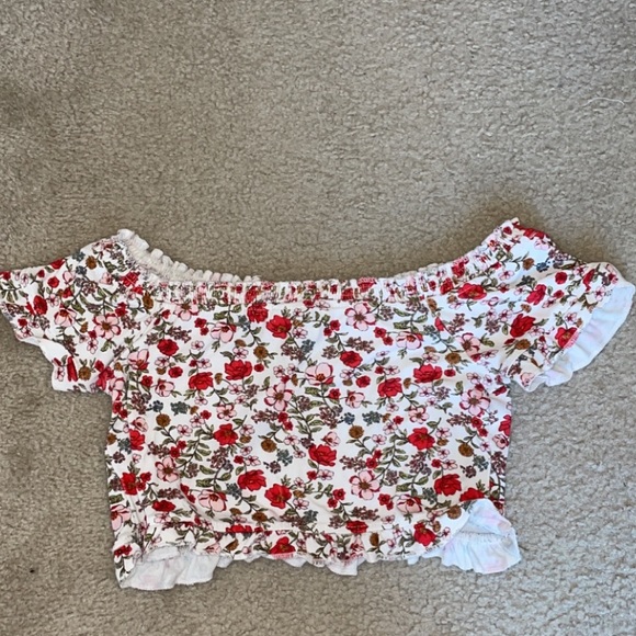 🤍 3/$15 Forever 21 Floral Crop Top Off the Shoulder - Picture 4 of 5